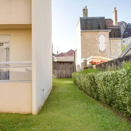 Attractive Apartment In Chaumont With A Balcony Extérieur photo