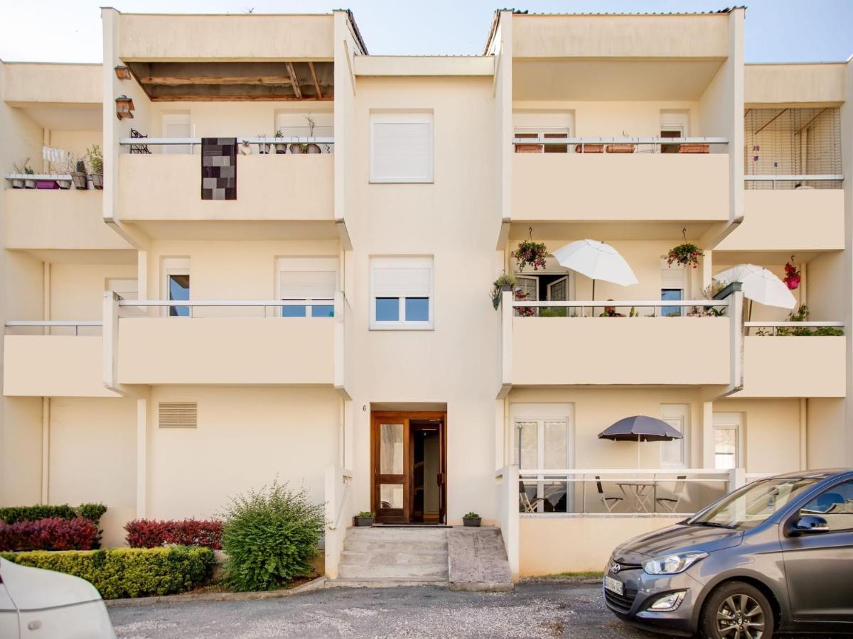 Apartment Attractive In Chaumont With A Balcony *
